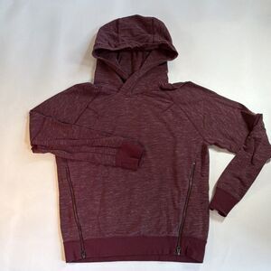 GUC hard to find Women’s Lululemon Burgundy Hoodie Size 8 Zipper Accents